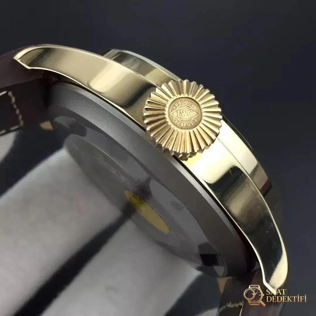 ZF Factory IWC Pilot serisi IW501005 kol saati - Bronz Big Pilot incelemesi - Arka Kapak ve Mekanizma Detayı