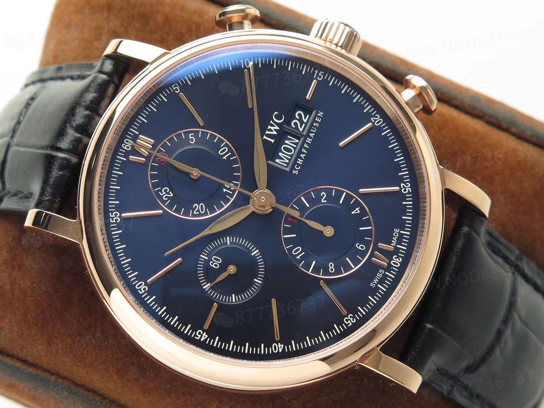 ZF Factory IWC Portofino Kronograf, roze altın kasa mavi kadran incelemesi — 5. fotoğraf