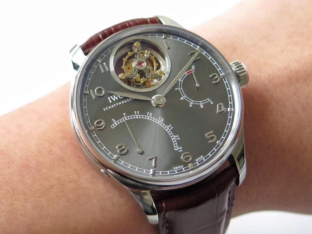 ZF Factory IWC Portugieser 12 Pozisyon Tourbillon Flyback Takvim Gerçek Güç Rezervi Göstergesi 44 mm Replika Saat İncelemesi — 4. fotoğraf