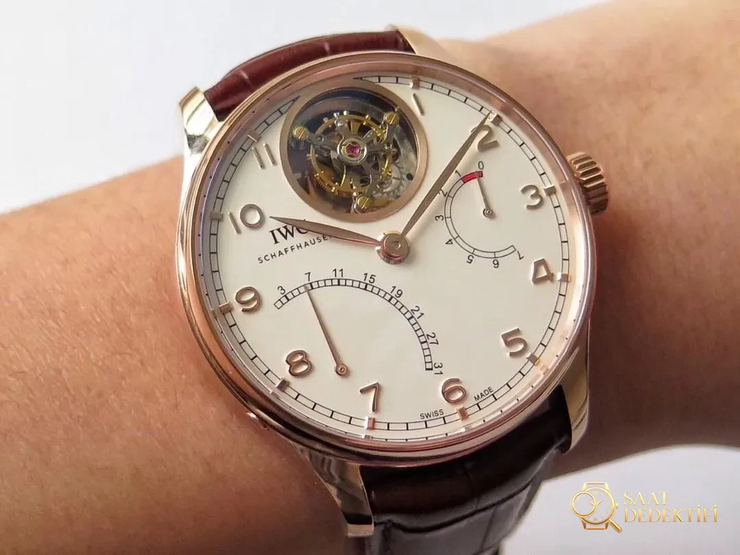 ZF Factory IWC Portugieser 12 Pozisyon Tourbillon Flyback Takvim Gerçek Güç Rezervi Göstergesi 44 mm Replika Saat İncelemesi - Bilezik, Toka ve Klips Mekanizması