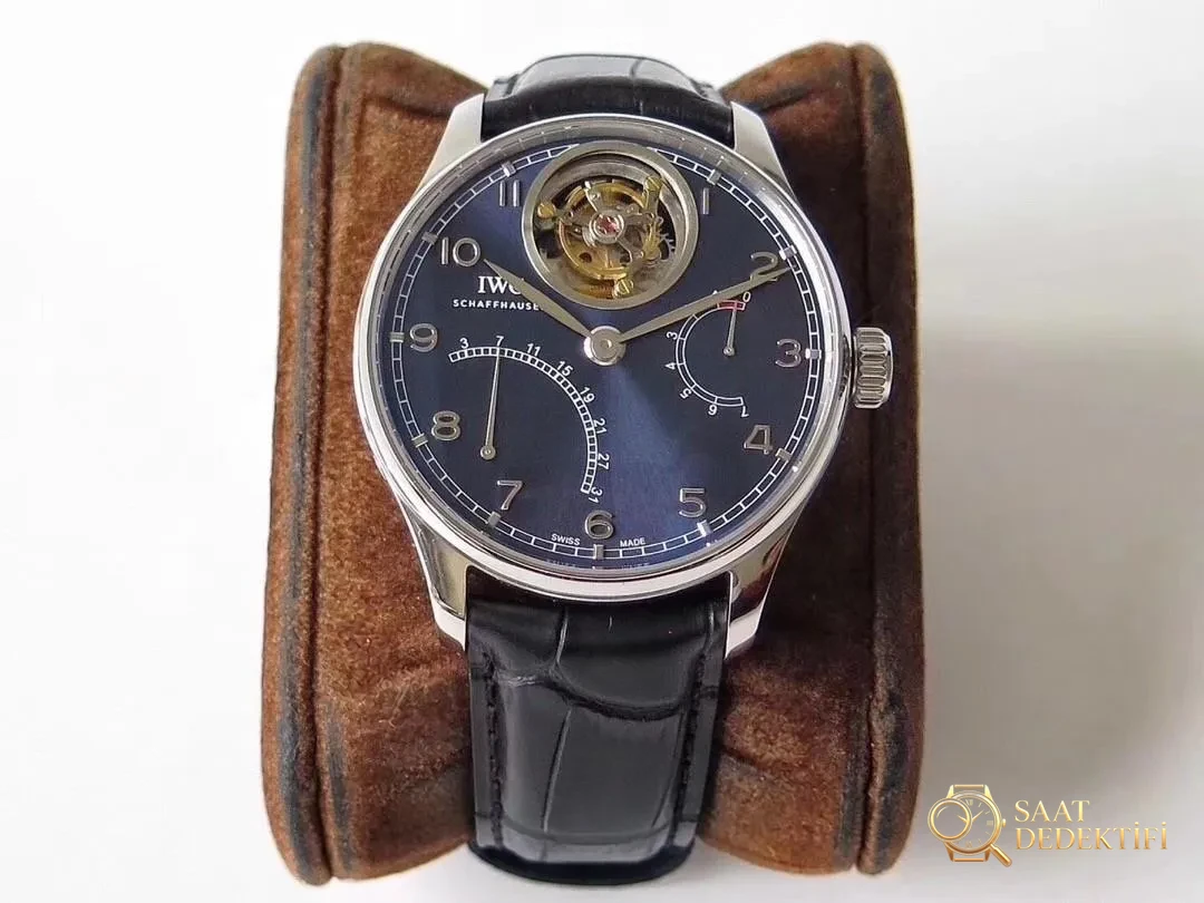 ZF Factory IWC Portugieser 12 Pozisyon Tourbillon Flyback Takvim Gerçek Güç Rezervi Göstergesi 44 mm Replika Saat İncelemesi - Yan Profil ve Kordon Bağlantısı