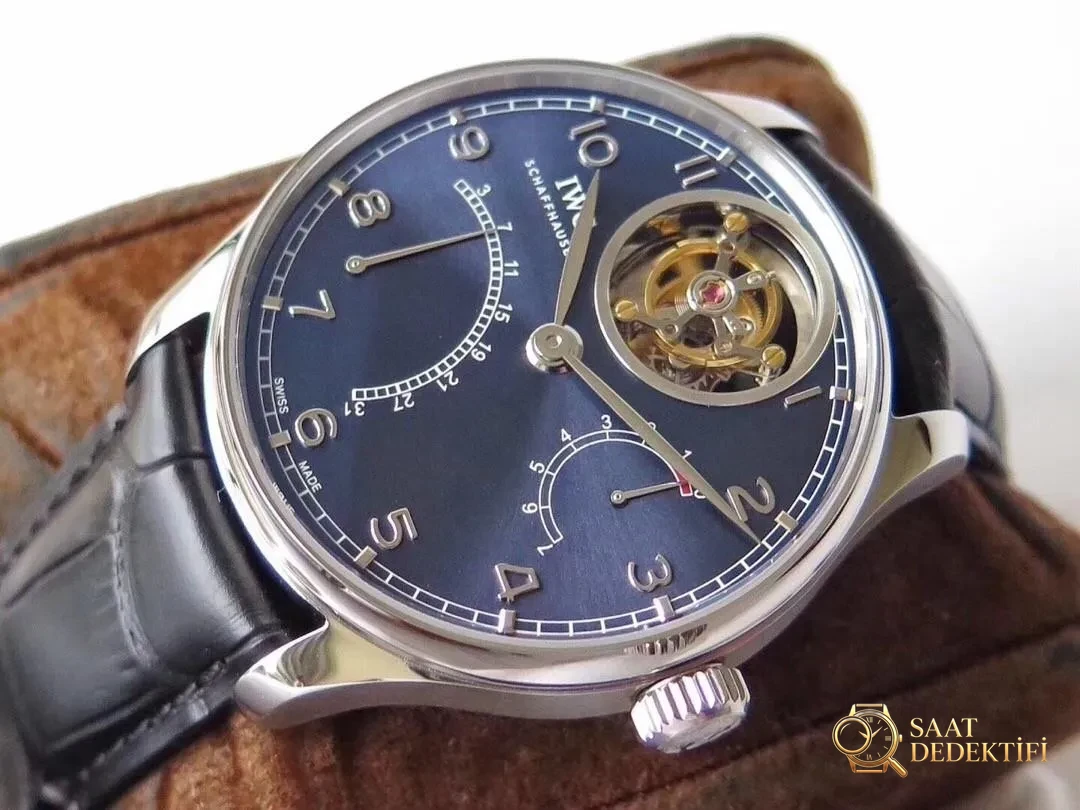 ZF Factory IWC Portugieser 12 Pozisyon Tourbillon Flyback Takvim Gerçek Güç Rezervi Göstergesi 44 mm Replika Saat İncelemesi - Bilezik Bakla Ayrımı ve Pim Yapısı