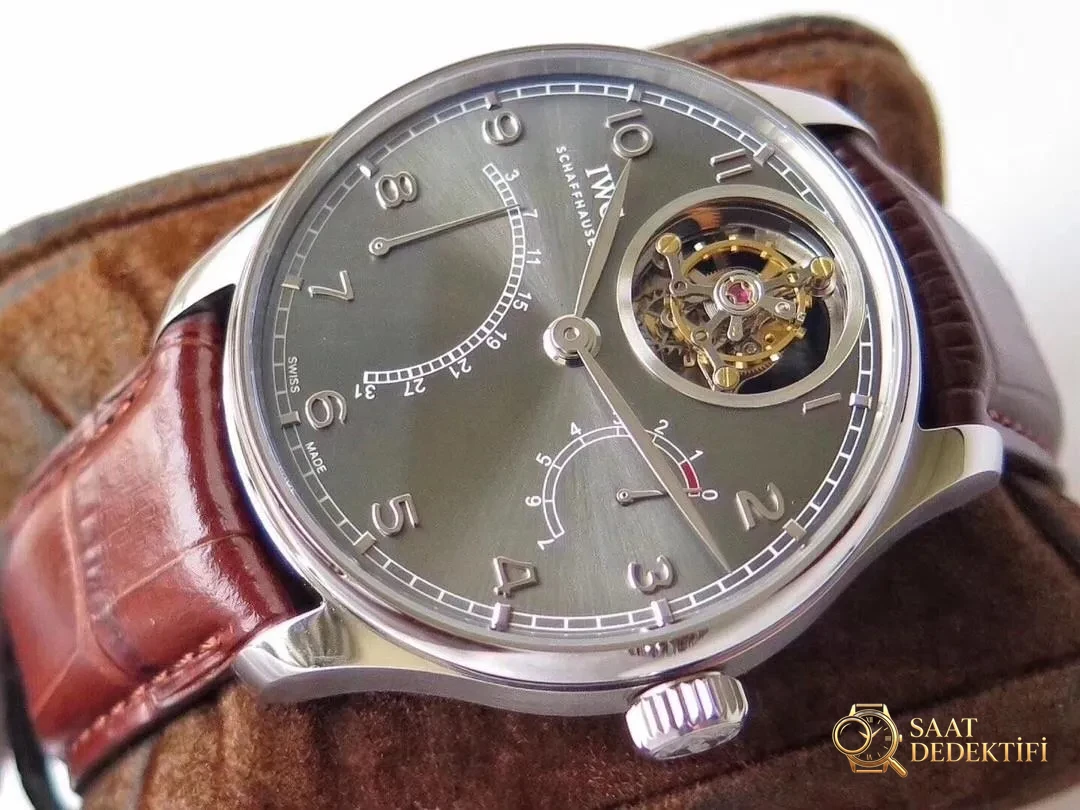 ZF Factory IWC Portugieser 12 Pozisyon Tourbillon Flyback Takvim Gerçek Güç Rezervi Göstergesi 44 mm Replika Saat İncelemesi - Toka İçi Mikro Ayar Mekanizması