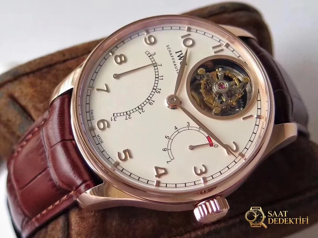 ZF Factory IWC Portugieser 12 Pozisyon Tourbillon Flyback Takvim Gerçek Güç Rezervi Göstergesi 44 mm Replika Saat İncelemesi - Kadran İbreleri ve Saniye Akışı