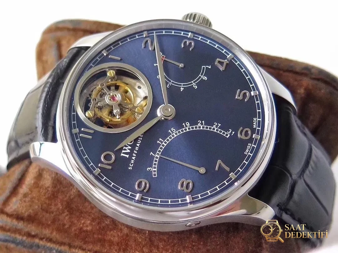 ZF Factory IWC Portugieser 12 Pozisyon Tourbillon Flyback Takvim Gerçek Güç Rezervi Göstergesi 44 mm Replika Saat İncelemesi - Kadran Güneş Işını (Sunburst) Efekti