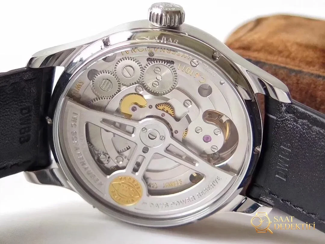 ZF Factory IWC Portugieser 12 Pozisyon Tourbillon Flyback Takvim Gerçek Güç Rezervi Göstergesi 44 mm Replika Saat İncelemesi - Kasa Ağırlık ve Denge Orantısı