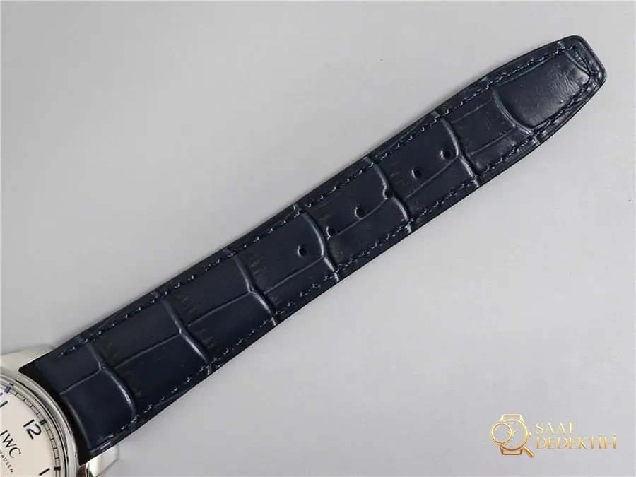 ZF Factory IWC Portugieser 7 Days V5 sürümünün kalitesi nasıl? Hangi kusurları var? - Bilekte Duruş ve Kasa Orantısı