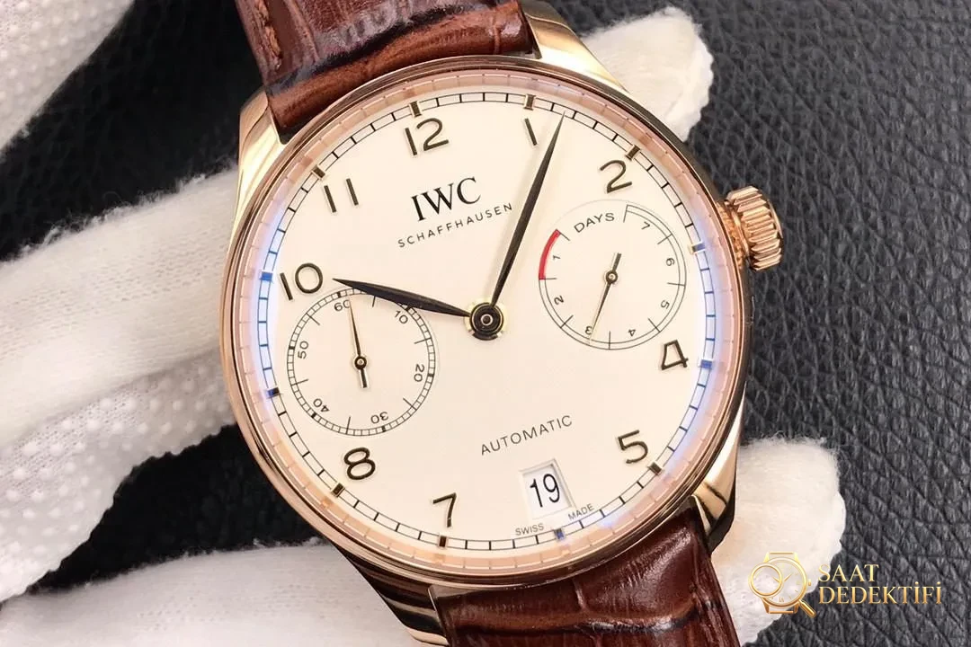 ZF Factory IWC Portugieser 7 Gün V5 Rose Gold işçiliği ilk bakışta belli olur mu? - Kadran Detayı ve Bezel İşçiliği