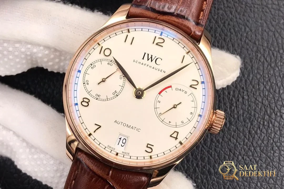 ZF Factory IWC Portugieser 7 Gün V5 Rose Gold işçiliği ilk bakışta belli olur mu? - Kasa Profili ve Kurma Kolu İncelemesi