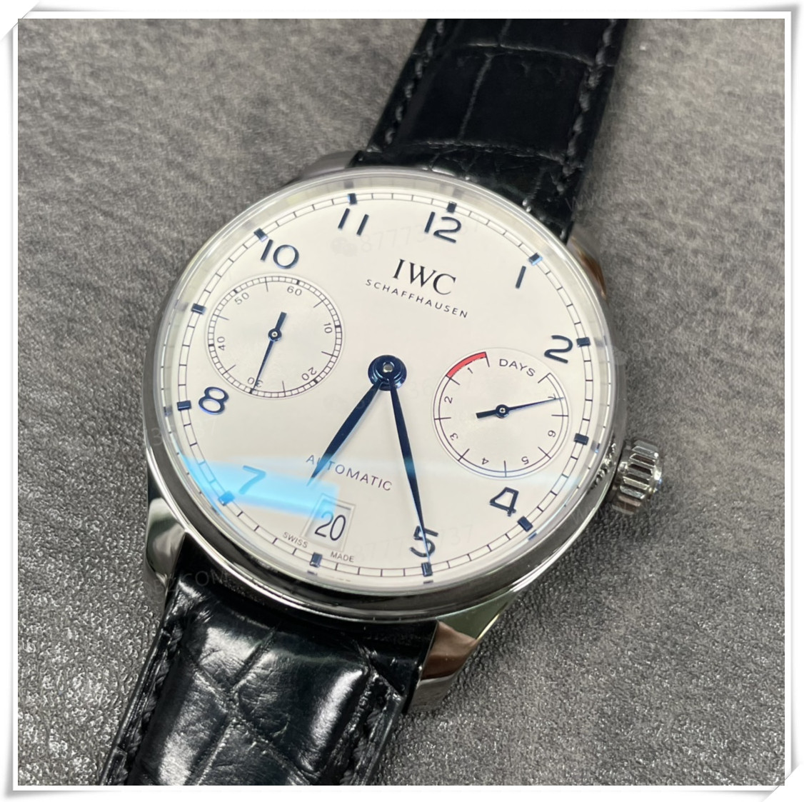 ZF Factory IWC Portugieser 7 Günlük V5 versiyonunun replika kalitesi nasıl? Bir bakışta sahte belli olur mu? — 4. fotoğraf