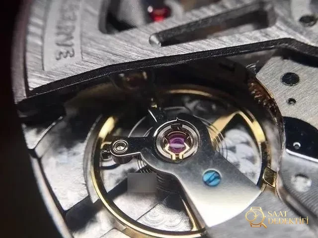 ZF Factory IWC Portugieser 7 V5 kalitesi nasıl? Ne kadar dayanır? - Genel Açı ve Estetik Duruş
