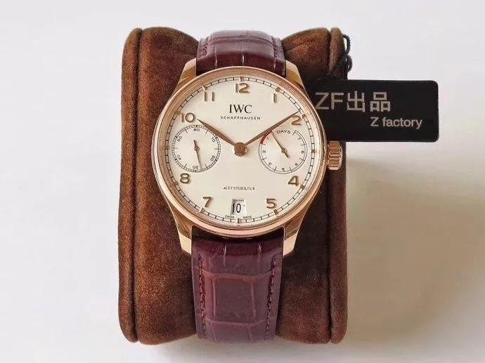 ZF Factory IWC Portugieser Seri 7 mavi akrep-yelkovanlı replika saati hangi seviyede? Orijinaliyle karıştırılabilir mi? — 4. fotoğraf