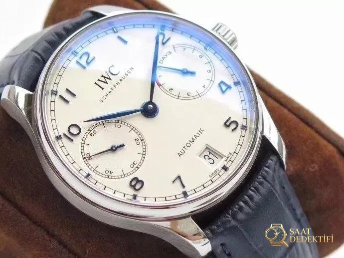 ZF Factory IWC Portugieser Seri 7 mavi akrep-yelkovanlı replika saati hangi seviyede? Orijinaliyle karıştırılabilir mi? - Mekanizma Regülatör ve Sapma Ayar Bloğu