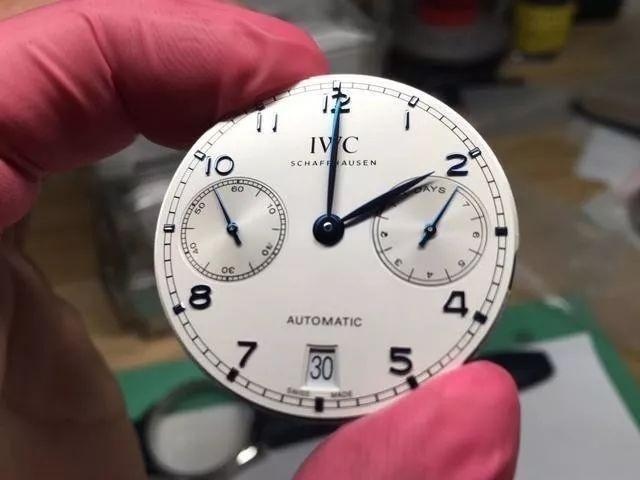 ZF Factory IWC Portugieser Seri 7 mavi akrep-yelkovanlı replika saati hangi seviyede? Orijinaliyle karıştırılabilir mi? — 22. fotoğraf