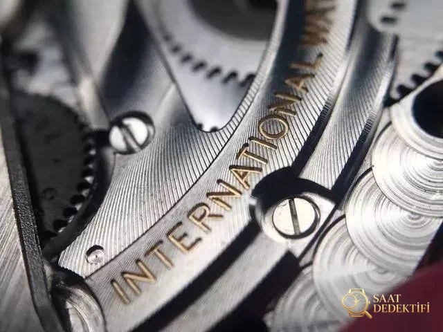 ZF Factory IWC Portugieser Seri 7 mavi akrep-yelkovanlı replika saati hangi seviyede? Orijinaliyle karıştırılabilir mi? - Kadran Güneş Işını (Sunburst) Efekti