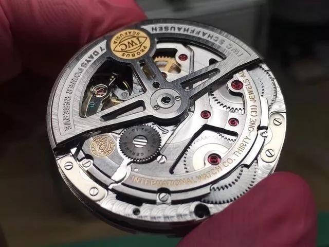 ZF Factory IWC Portugieser Seri 7 mavi akrep-yelkovanlı replika saati hangi seviyede? Orijinaliyle karıştırılabilir mi? — 24. fotoğraf