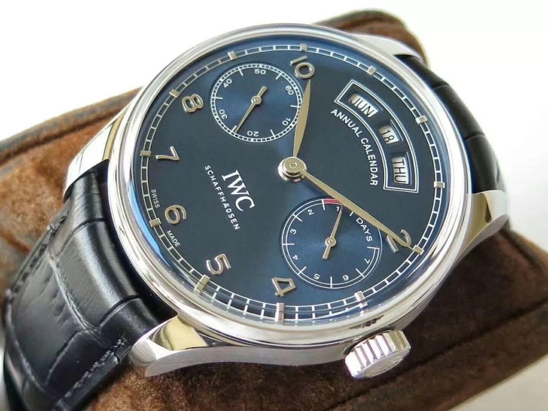 ZF Factory IWC Portugieser Yıllık Takvim Kol Saati İnceleme ve Değerlendirmesi — 2. fotoğraf