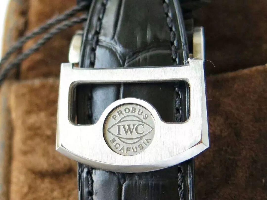 ZF Factory IWC Portugieser Yıllık Takvim Kol Saati İnceleme ve Değerlendirmesi — 9. fotoğraf