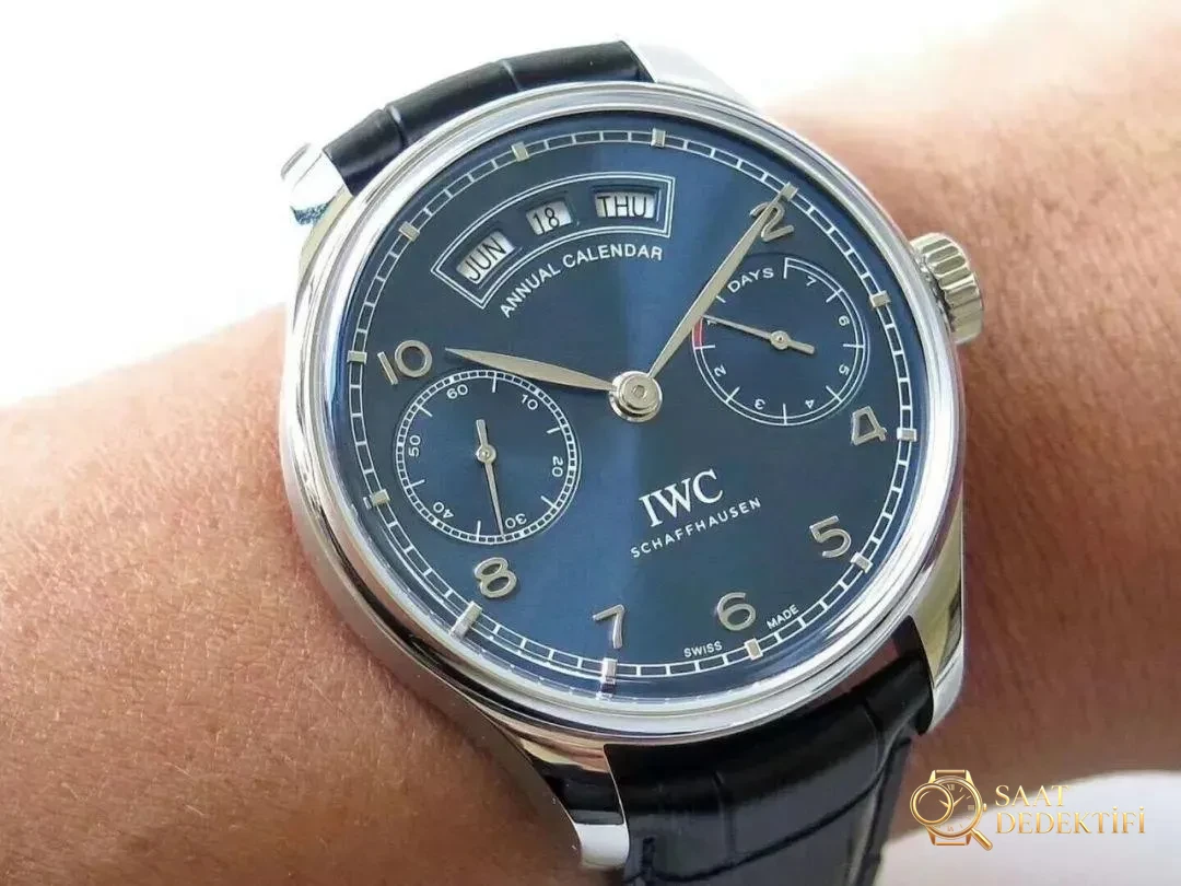 ZF Factory IWC Portugieser Yıllık Takvim Kol Saati İnceleme ve Değerlendirmesi - Mekanizma Zemberek ve Balans Detayı