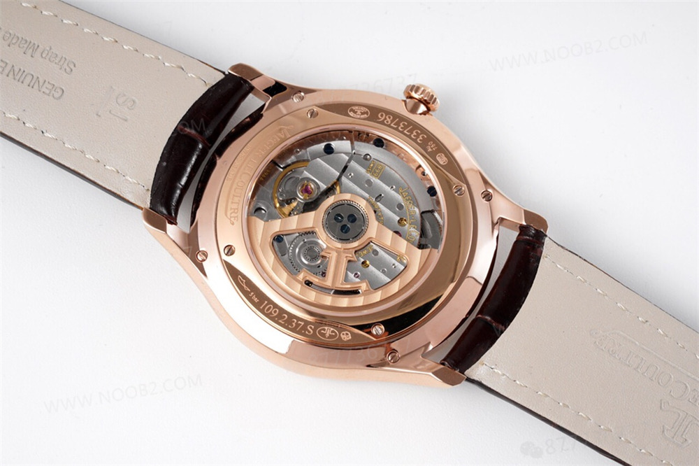 ZF Factory Jaeger-LeCoultre Master Ultra Thin 1288420 V3 versiyonunda hangi noktalar geliştirildi? — 13. fotoğraf