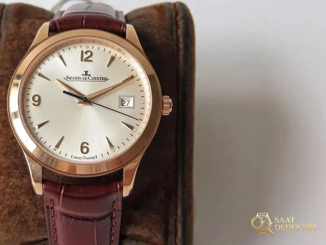 ZF Factory Jaeger-LeCoultre Master Ultra Thin Q1548420 işçiliği nasıl? - Arka Kapak ve Mekanizma Detayı