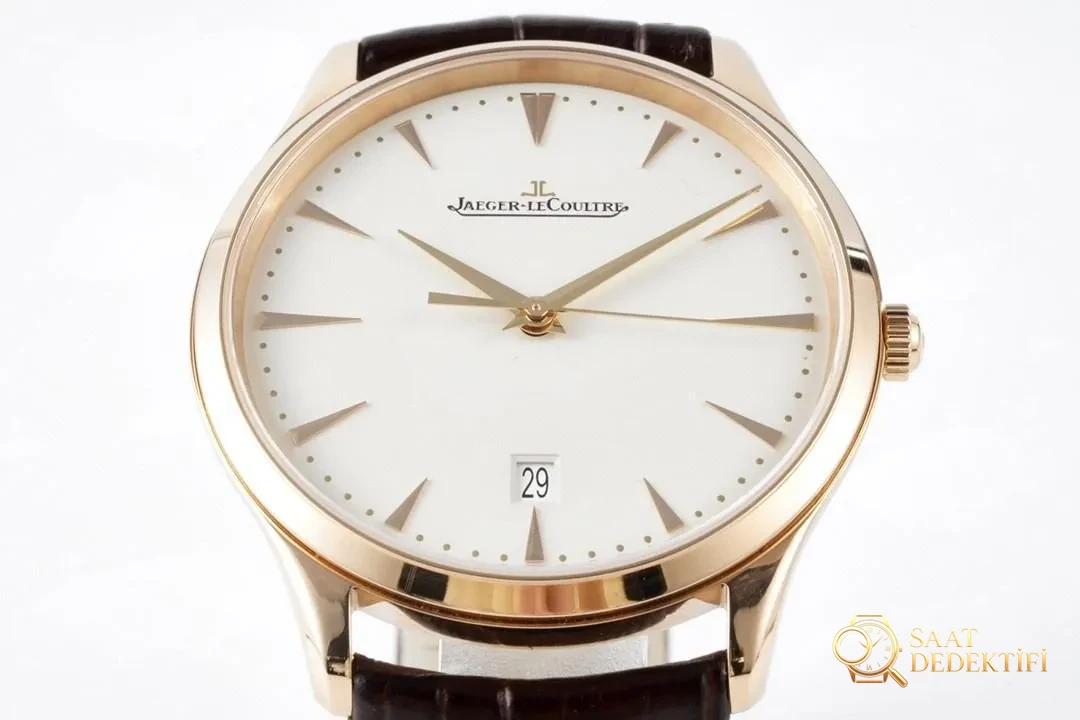 ZF Factory Jaeger-LeCoultre Master Ultra Thin serisi takvimli saatin V2 versiyonunda neler geliştirildi? - Arka Kapak ve Mekanizma Detayı