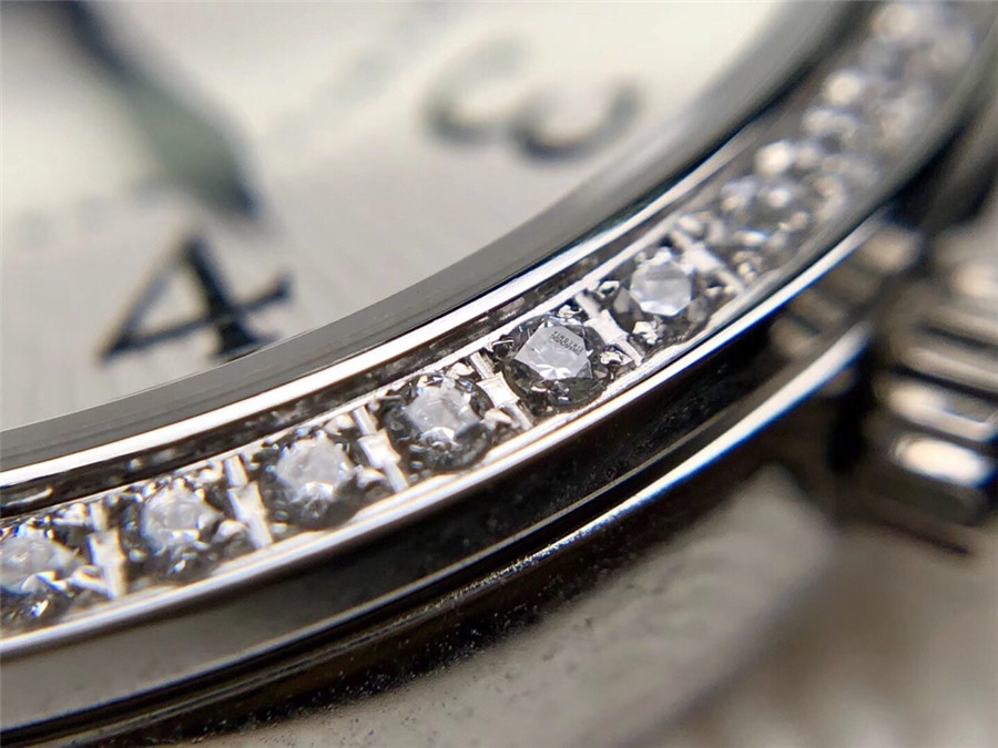 ZF Factory Jaeger-LeCoultre Rendez-Vous serisi ay-güneş-yıldız 3448420 kadın replika saat incelemesi — 5. fotoğraf