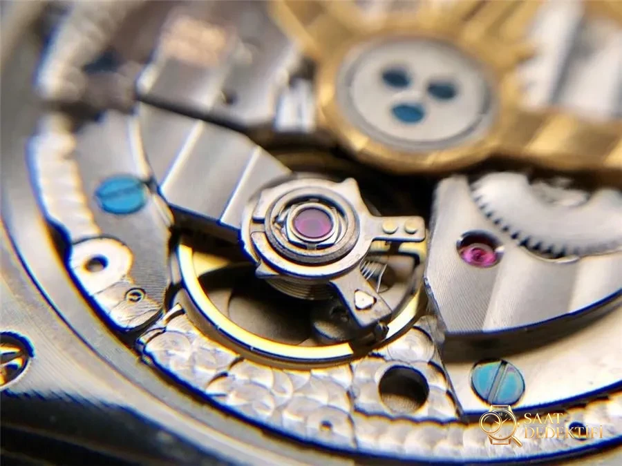 ZF Factory Jaeger-LeCoultre Rendez-Vous serisi ay-güneş-yıldız 3448420 kadın replika saat incelemesi - Cam Yansıma Önleyici (AR) Kaplama