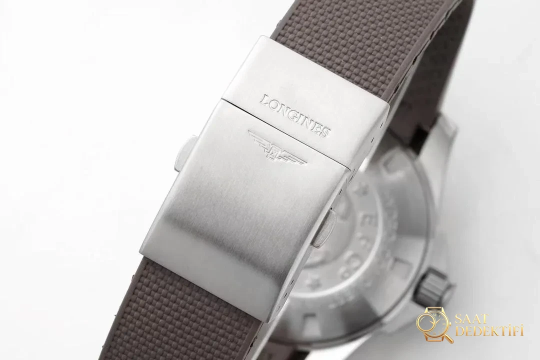 ZF Factory Longines Conquest yeni gri kadran kaliteli mi? - Yan Profil ve Kordon Bağlantısı