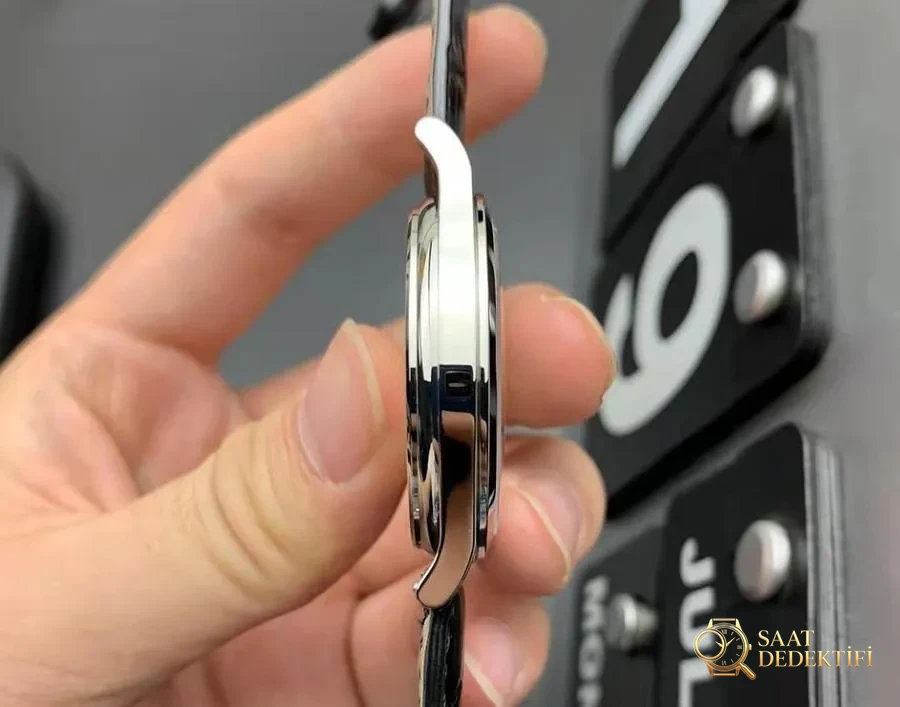Наручные часы ZF Factory Patek Philippe Classic Series 5296 V3 Version — задняя крышка и деталь механизма