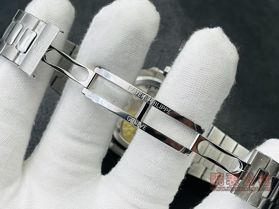 ZF Factory Patek Philippe Nautilus 5712 replika saat: kalite ve detay kontrolüyle almaya değer — 4. fotoğraf