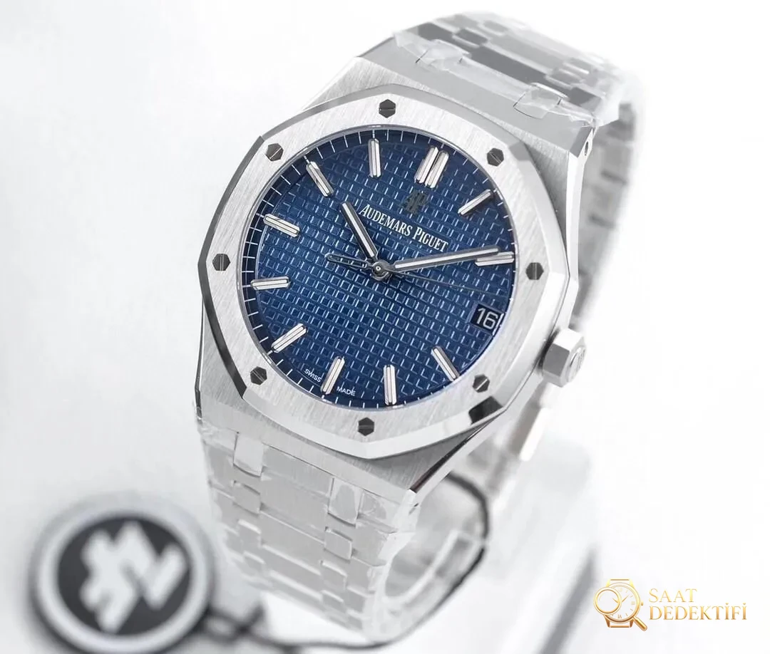 Официальный сайт ZF Factory: Как новые точные копии часов Audemars Piguet Royal Oak 15500? В чем разница по сравнению с AP 15400? - Задняя крышка и деталь механизма
