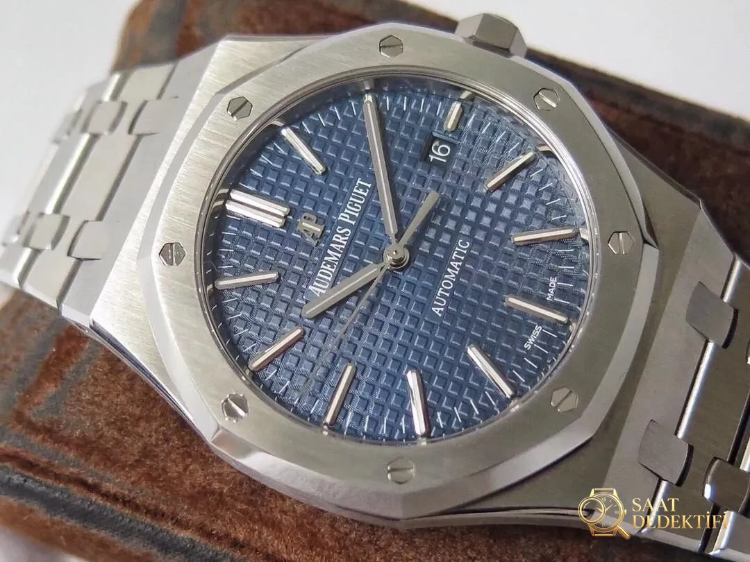 Официальный сайт ZF Factory: Как новые точные копии часов Audemars Piguet Royal Oak 15500? В чем разница по сравнению с AP 15400? - Люминофор и Super-LumiNova Night View