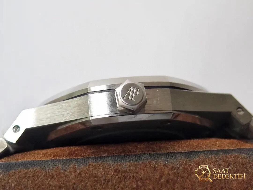 Официальный сайт ZF Factory: Как новые точные копии часов Audemars Piguet Royal Oak 15500? В чем разница по сравнению с AP 15400? - Корпус из стали и качество полировки