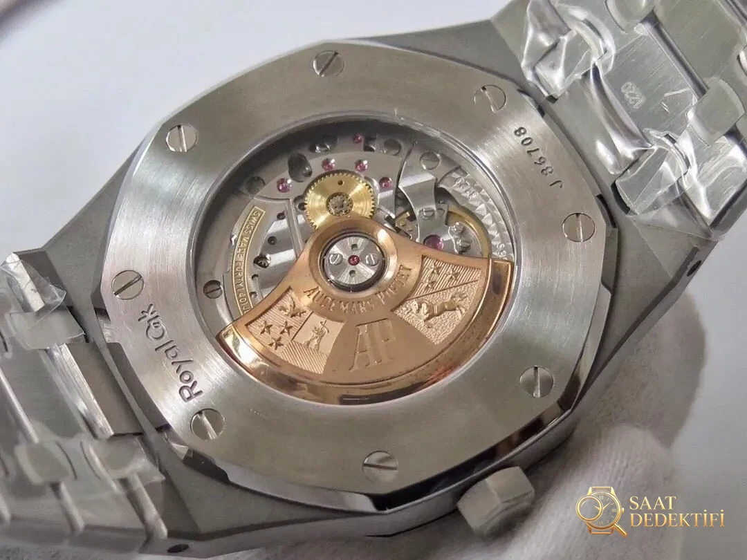 Официальный сайт ZF Factory: Как новые точные копии часов Audemars Piguet Royal Oak 15500? В чем разница по сравнению с AP 15400? - Колесный массив механизма и каменные кровати