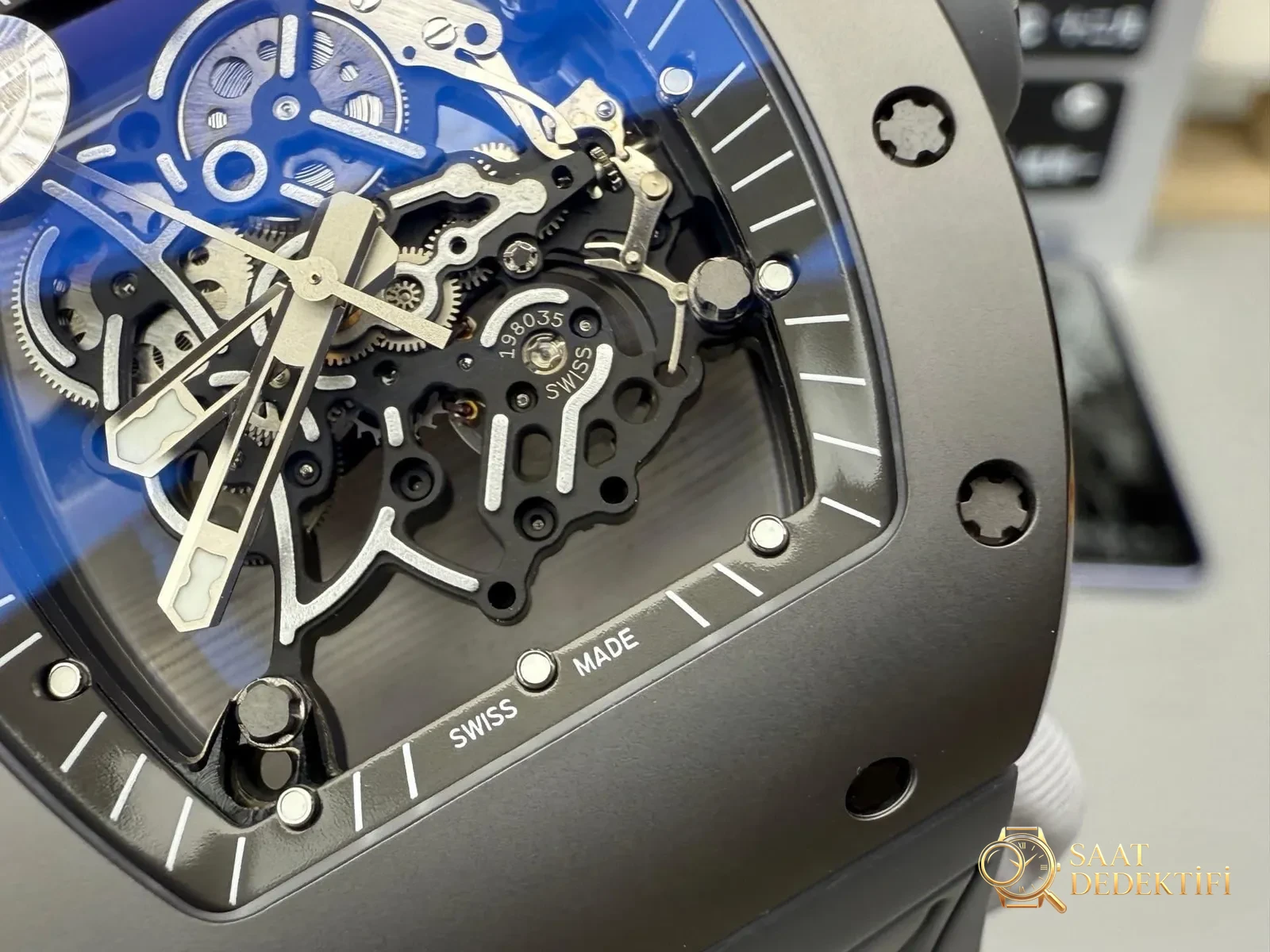 ZF Factory Richard Mille RM055 köpek balığı grisi seramik + titanyum kalitesi nasıl? - Bilezik, Toka ve Klips Mekanizması