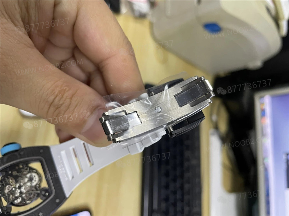 ZF Factory Richard Mille RM055 NTPT Karbon Fiber Tiffany Blue - Abu Dhabi Yas Marina Pisti Sınırlı Üretim Replika Saat — 10. fotoğraf