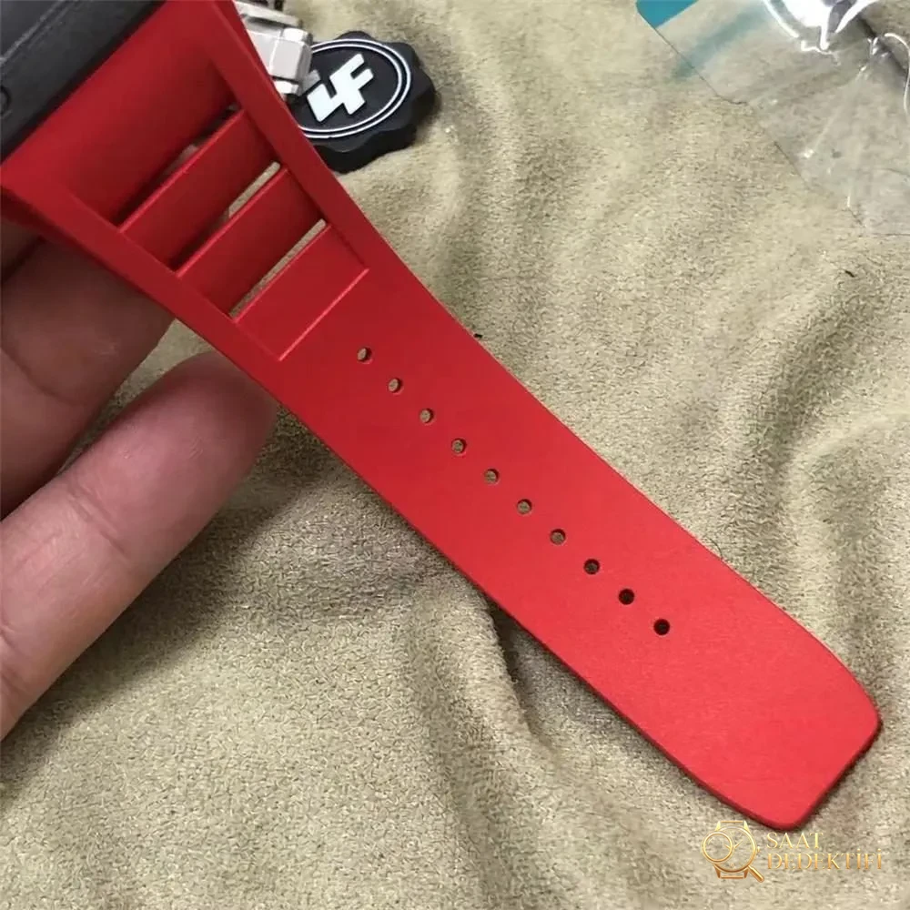 ZF Factory Richard Mille RM35-02 V4 sürümünde neler geliştirildi? - Fosfor ve Super-LumiNova Gece Görünümü