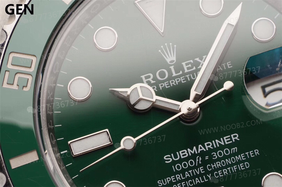 ZF Factory Rolex Yeşil Su Hayaletinin orijinal ve piyasadaki versiyonlarla karşılaştırması — 11. fotoğraf
