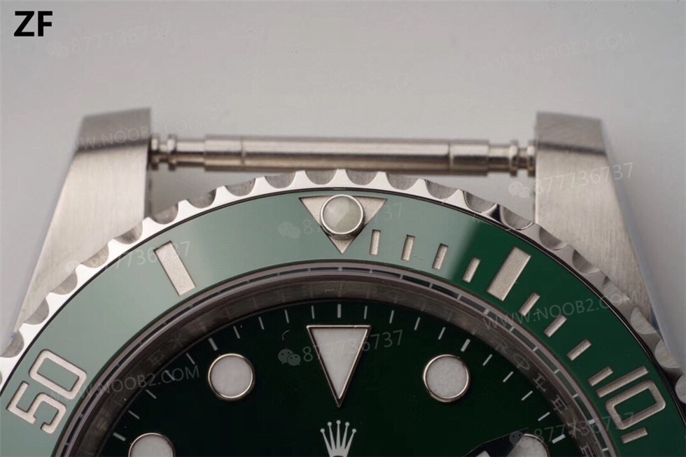 ZF Factory Rolex Yeşil Su Hayaletinin orijinal ve piyasadaki versiyonlarla karşılaştırması — 14. fotoğraf