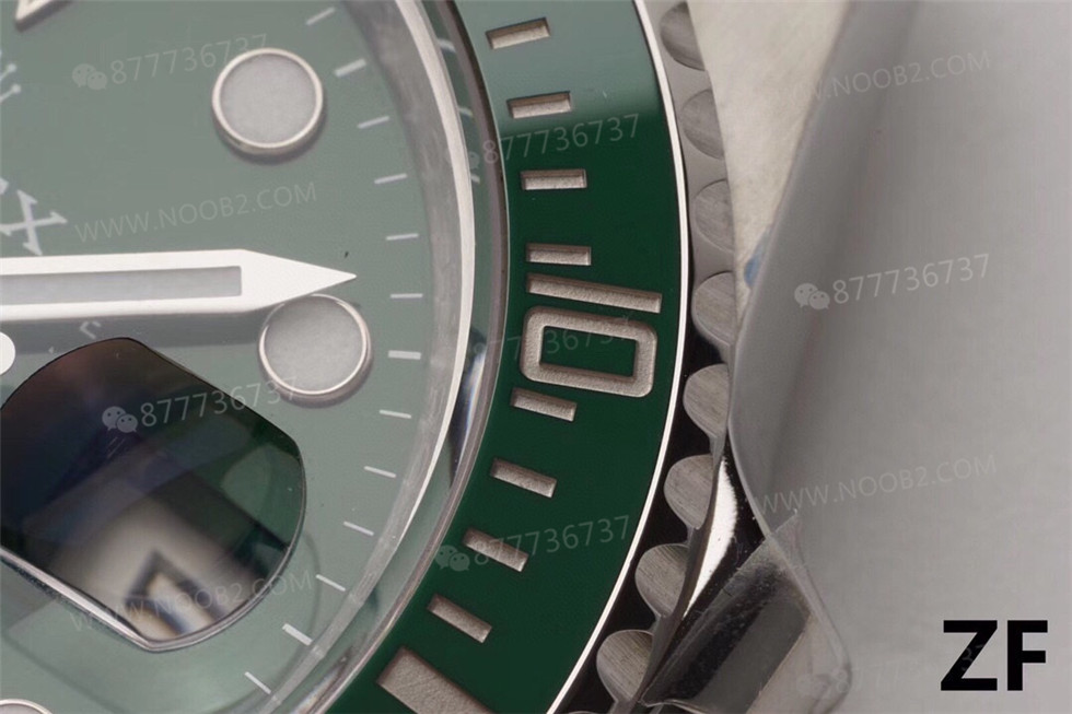 ZF Factory Rolex Yeşil Su Hayaletinin orijinal ve piyasadaki versiyonlarla karşılaştırması — 17. fotoğraf
