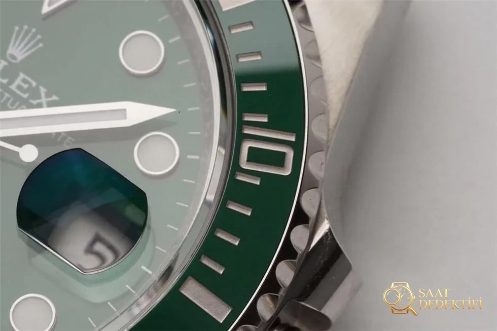 ZF Factory Rolex Yeşil Su Hayaletinin orijinal ve piyasadaki versiyonlarla karşılaştırması - Mekanizma Çark Dizilimi ve Taş Yatakları
