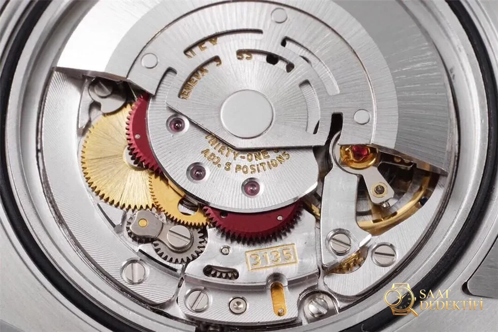 ZF Factory Rolex Yeşil Su Hayaletinin orijinal ve piyasadaki versiyonlarla karşılaştırması - Kordon Bakla Esnekliği ve Pim Yuvaları
