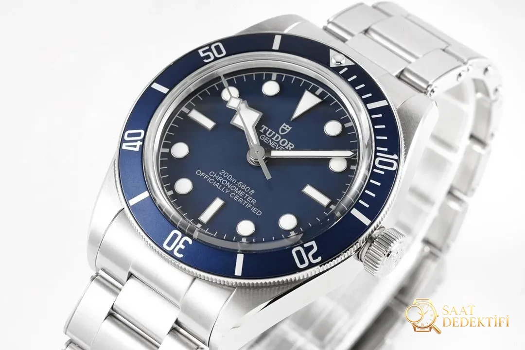 ZF Factory Tudor Black Bay 1958 Navy Blue M79030 işçilik detayları nasıl? - Kasa Profili ve Kurma Kolu İncelemesi