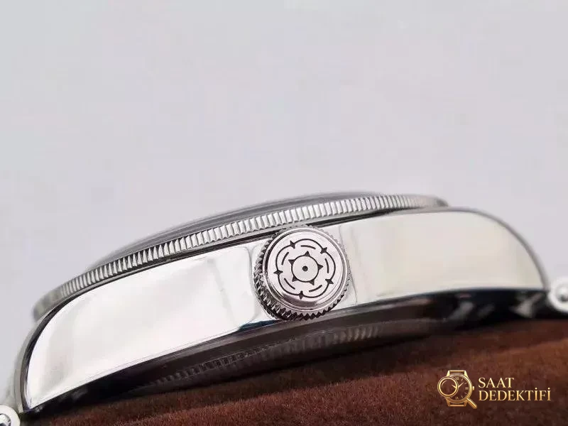 ZF Factory Tudor Black Bay 79730 Small Steel Shield 41 mm replika saat gerçekten nasıl? Orijinalle karşılaştırmalı incelemeye bakalım - Bilezik Bakla Ayrımı ve Pim Yapısı