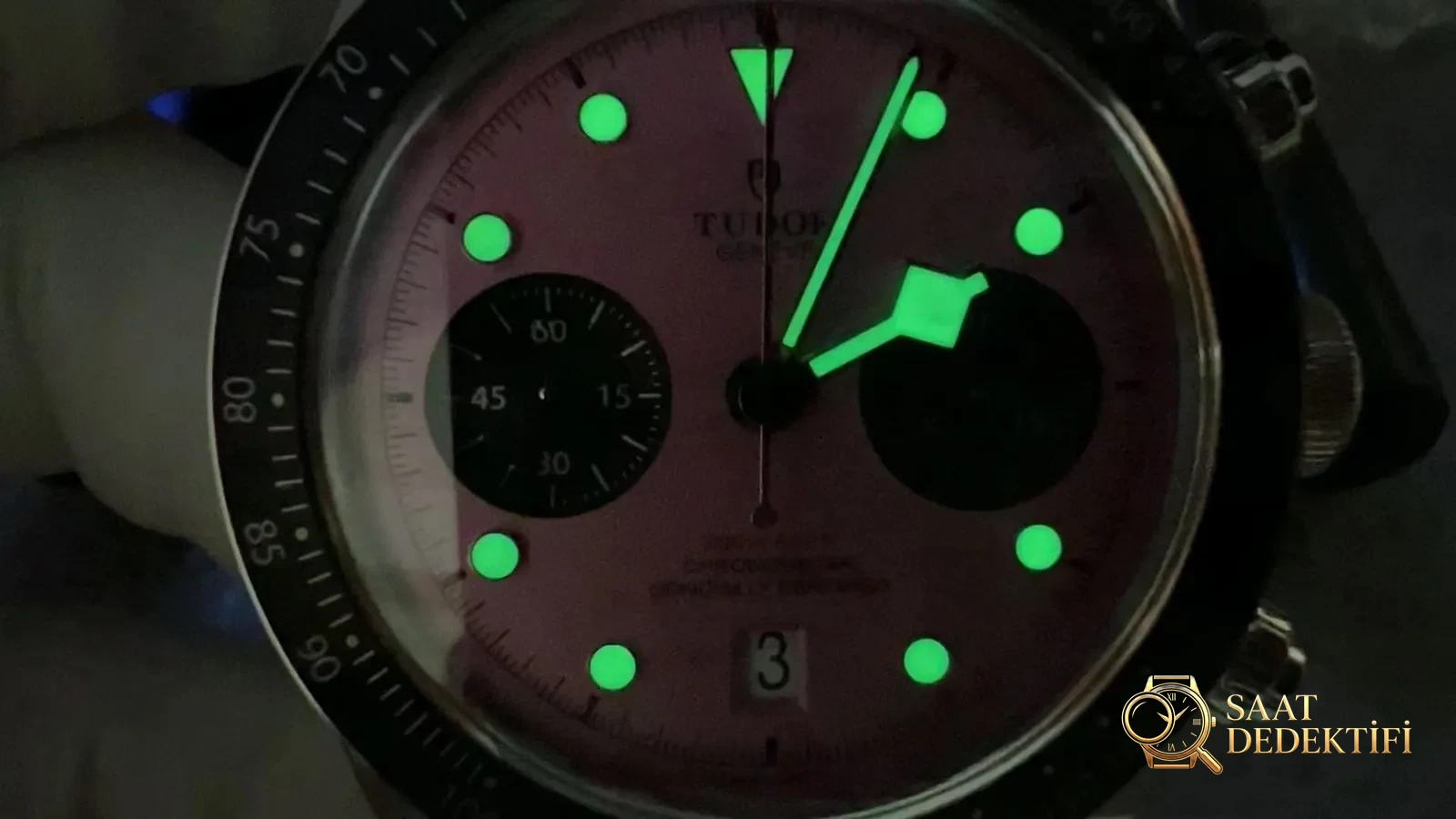 ZF Factory Tudor Black Bay Chrono, Jay Chou ile aynı pembe kadranlı model: işçiliği nasıl? - Fosfor ve Super-LumiNova Gece Görünümü