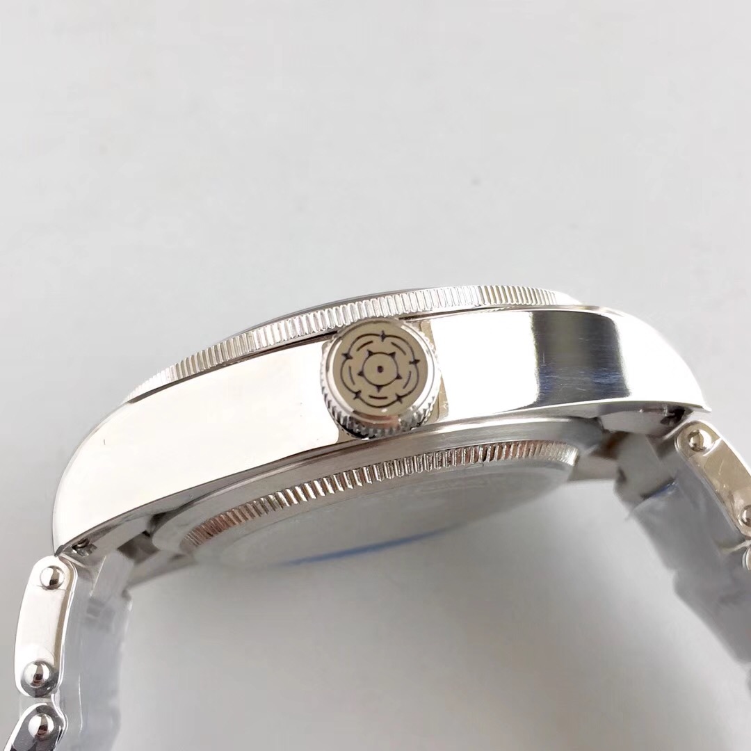 ZF Factory Tudor Black Bay küçük yeşil çiçek/yeşil su hayaleti dalış vintage yeşil bezel özel versiyon replika saat incelemesi — 11. fotoğraf