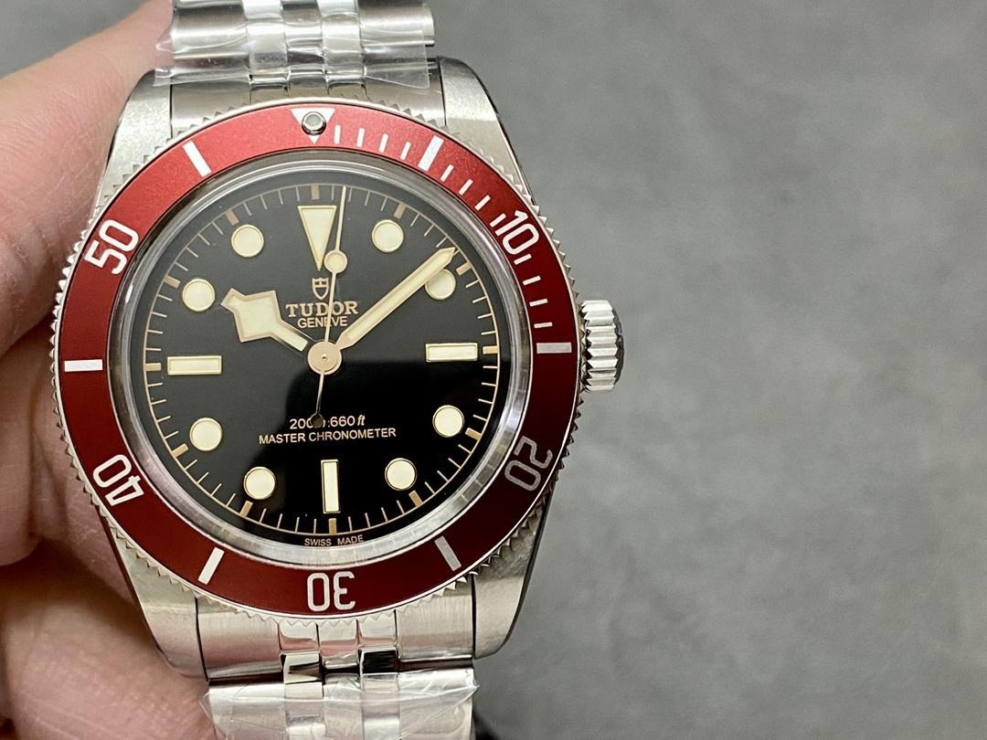 ZF Factory Tudor Black Bay M7941A Kırmızı Kalkan işçilik açısından her yönden iyi mi? — 1. fotoğraf