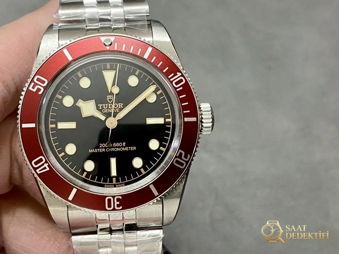 Tudor Black Bay M7941A ZF Factory İncelemesi - Ön Görünüm ve Kasa Tasarımı