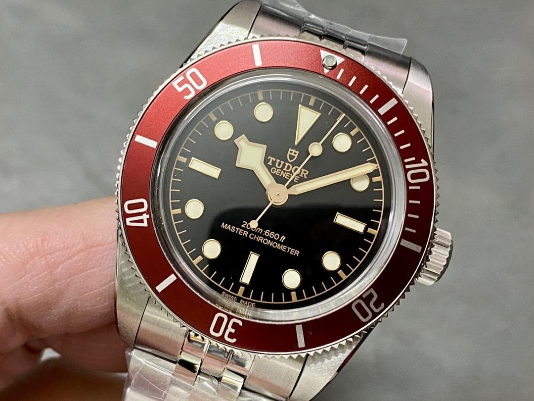 ZF Factory Tudor Black Bay M7941A Kırmızı Kalkan işçilik açısından her yönden iyi mi? — 2. fotoğraf